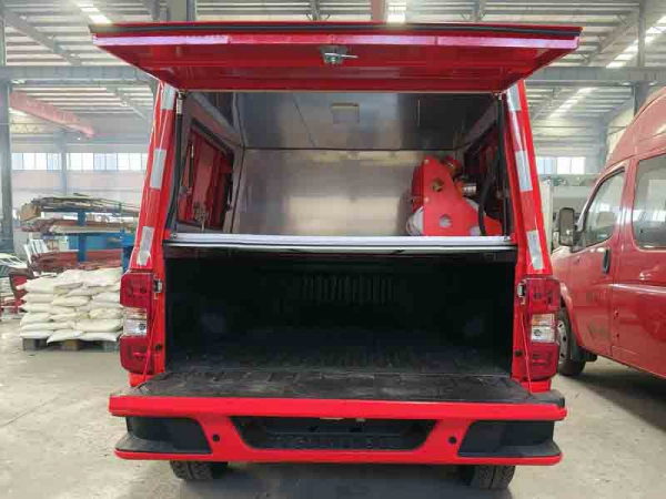 慶鈴皮卡四驅器材消防車(上藍牌)